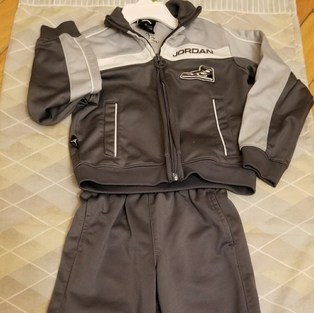 Kids Jogging Set size 3T